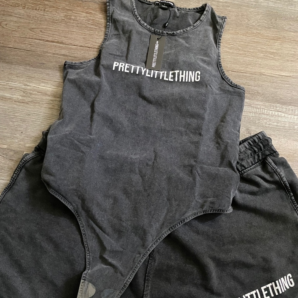 Large PrettyLittleThing Acid Wash Set